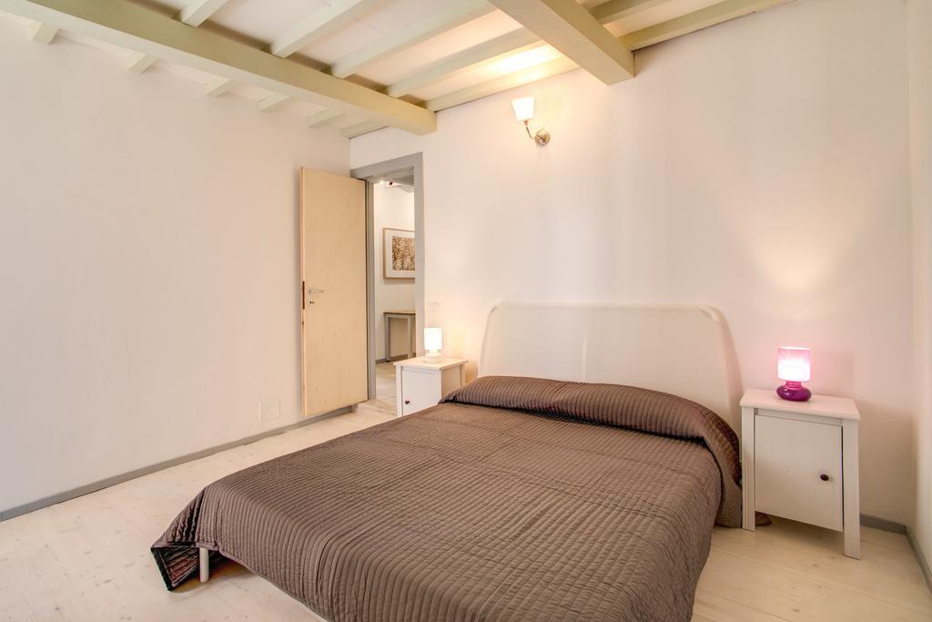 Three Bedroom Apartment Campo Dei Fiori Rome Bagian luar foto